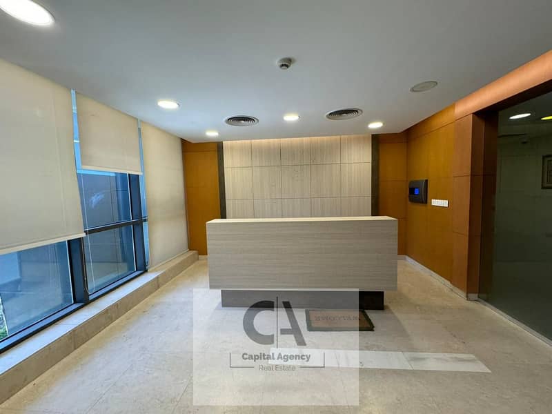 8 e33b33e4-8c03-40ae-9247-03707232d245. jpg