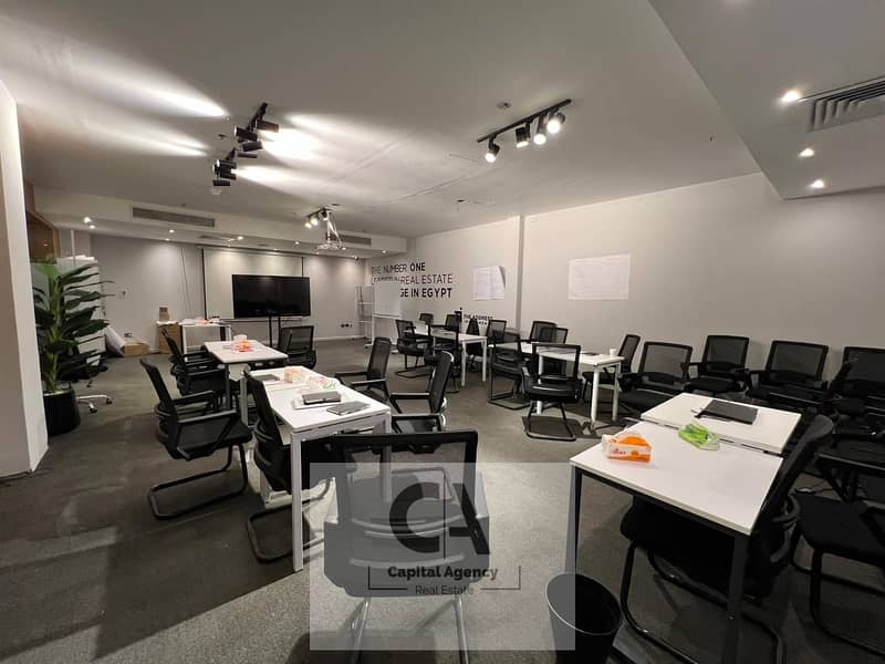 2 71836599-7481-4708-aec4-ce1b4d9b4832. jpg