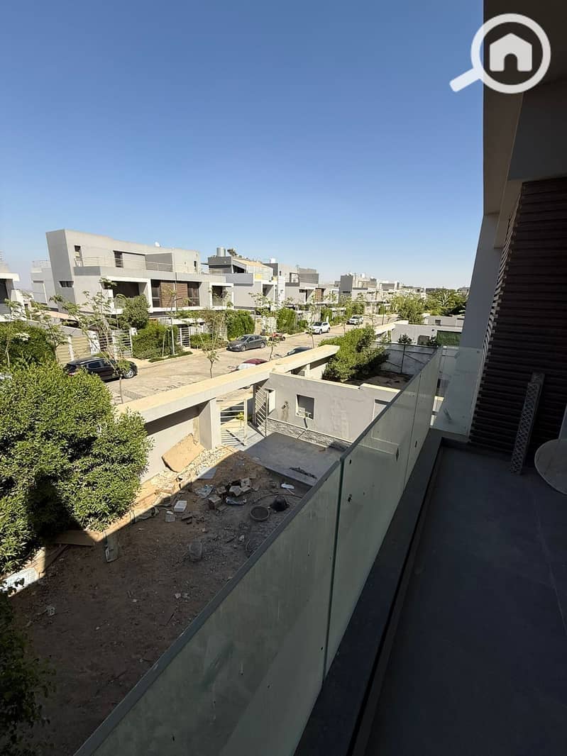 3 869a1424-ead9-4fac-80dc-79389d3a0a5d. jpeg