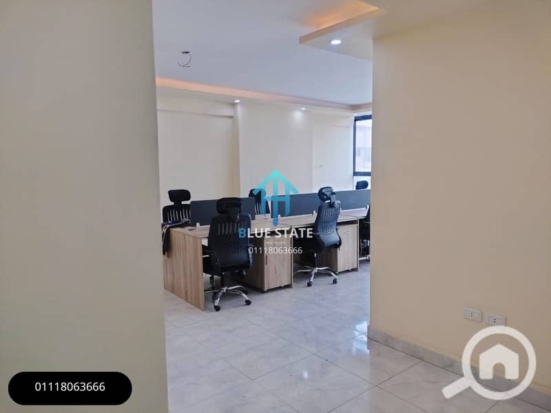 2 01118063666 (2). png