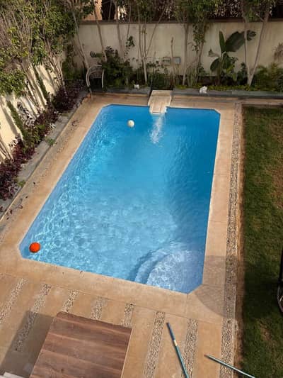 11 Bedroom Villa for Sale in Sheikh Zayed, Giza - فيلا منفصله بيفرلي هيلز