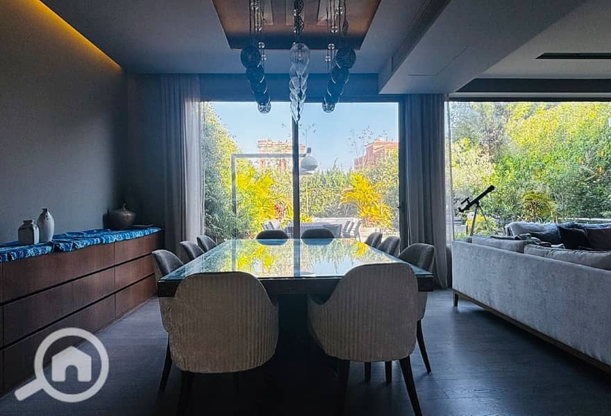 5 6d2917e0-f879-44df-8952-98c034d0f3e2. jpg