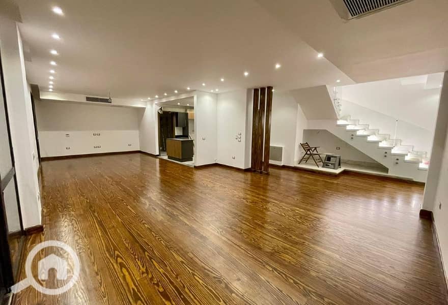 2 eface0d4-94ee-49ce-8a06-cbaf782986c4. jpg