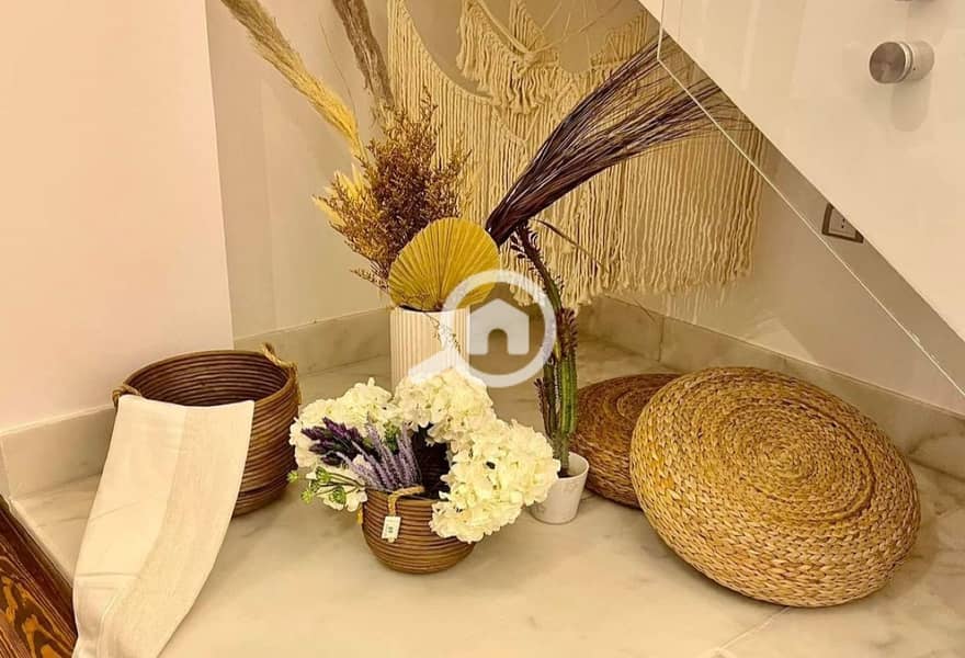 9 be4ecf89-d7cd-48a5-a02e-734d2b51cca3. jpg