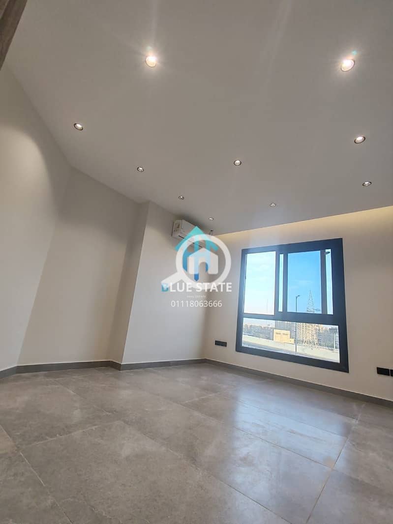 3 01118063666 (2). png