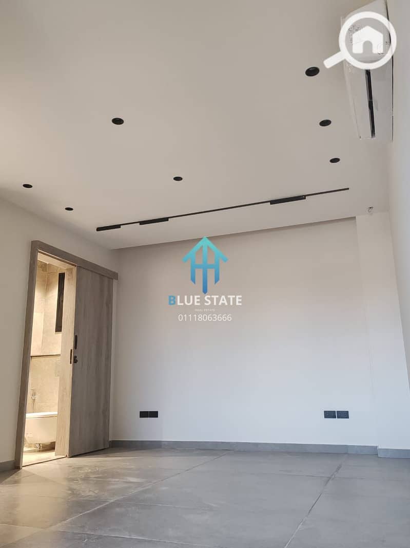 9 01118063666 (11). png