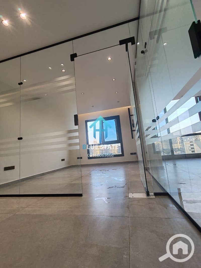 12 01118063666 (6). png