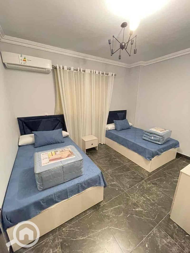 9 fe07a1cd-c29e-4c34-b3dd-ce7280ed64f9. jpg