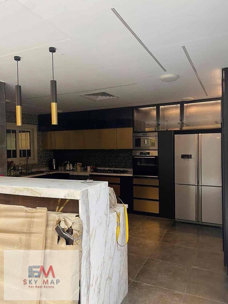 18 92fa615c-94e0-47a0-bbb6-8c307c89e479. jpg