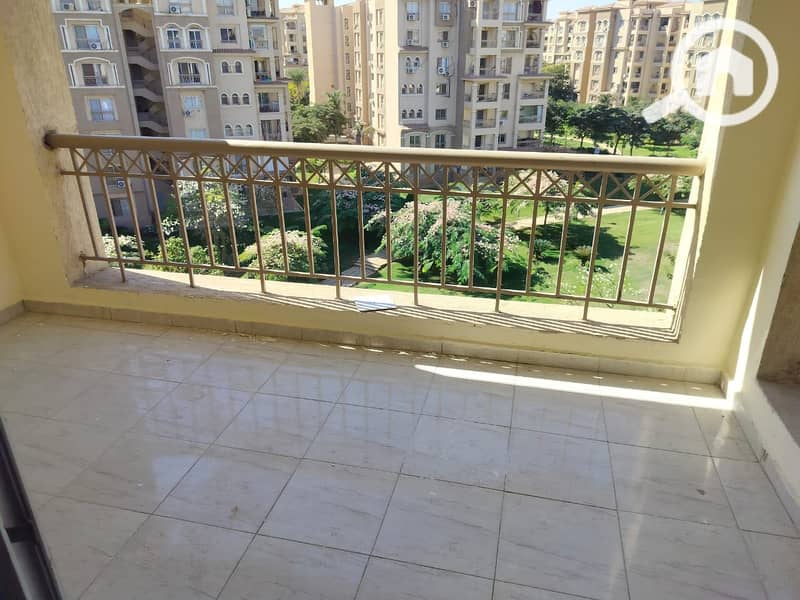 8 579363113_122146935710916073_9046585060708521303_n. jpg