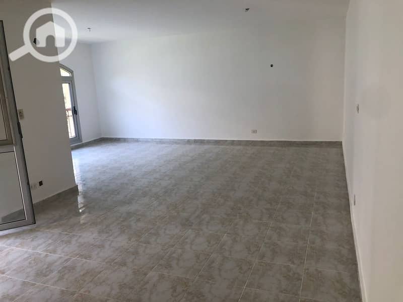 7 08699d88-33c2-44c2-bc5a-2f055a374ab8. jpg