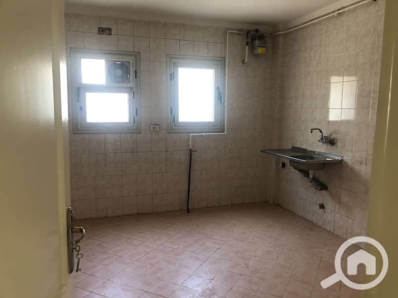 9 29609192-5807-48c6-b77a-2c40026aec4d. jpg