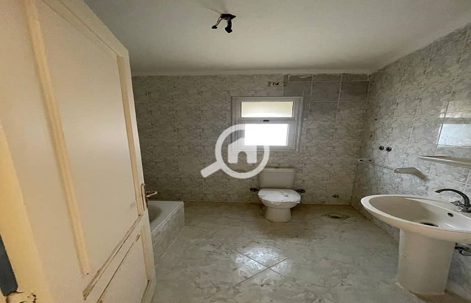 12 8537d207-d60d-481b-b3e8-d57b86c1a79d (1). jpg