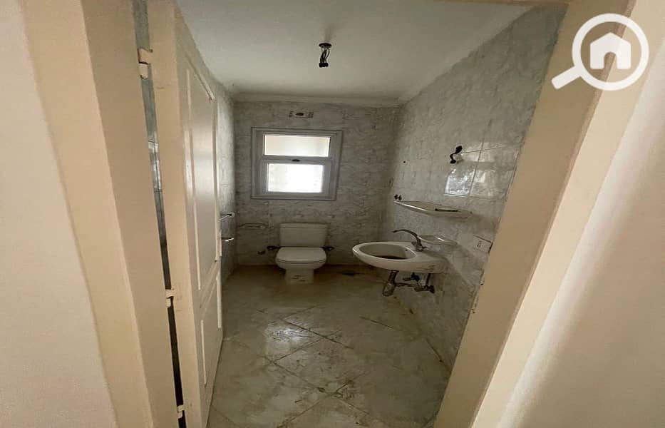 13 1d6ab30f-a8f3-4811-9f93-5ddd65c89cfd. jpg