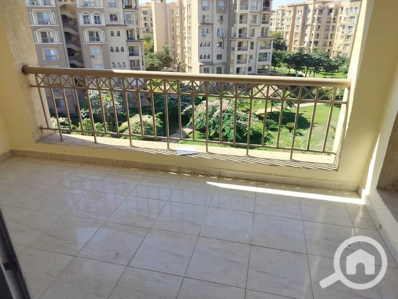 2 7dd1e00f-e3e9-458f-b3ab-765be7a8633c. jpg