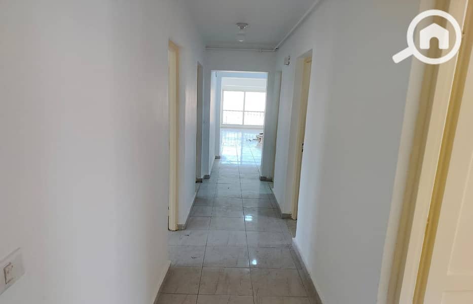 4 28e41fc9-d3b4-42d3-acef-8736dcb6fb42. jpg