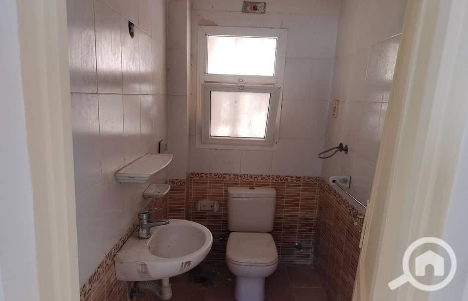 17 9b19c11b-1441-45b0-8d2f-509b5a9791cc. jpg