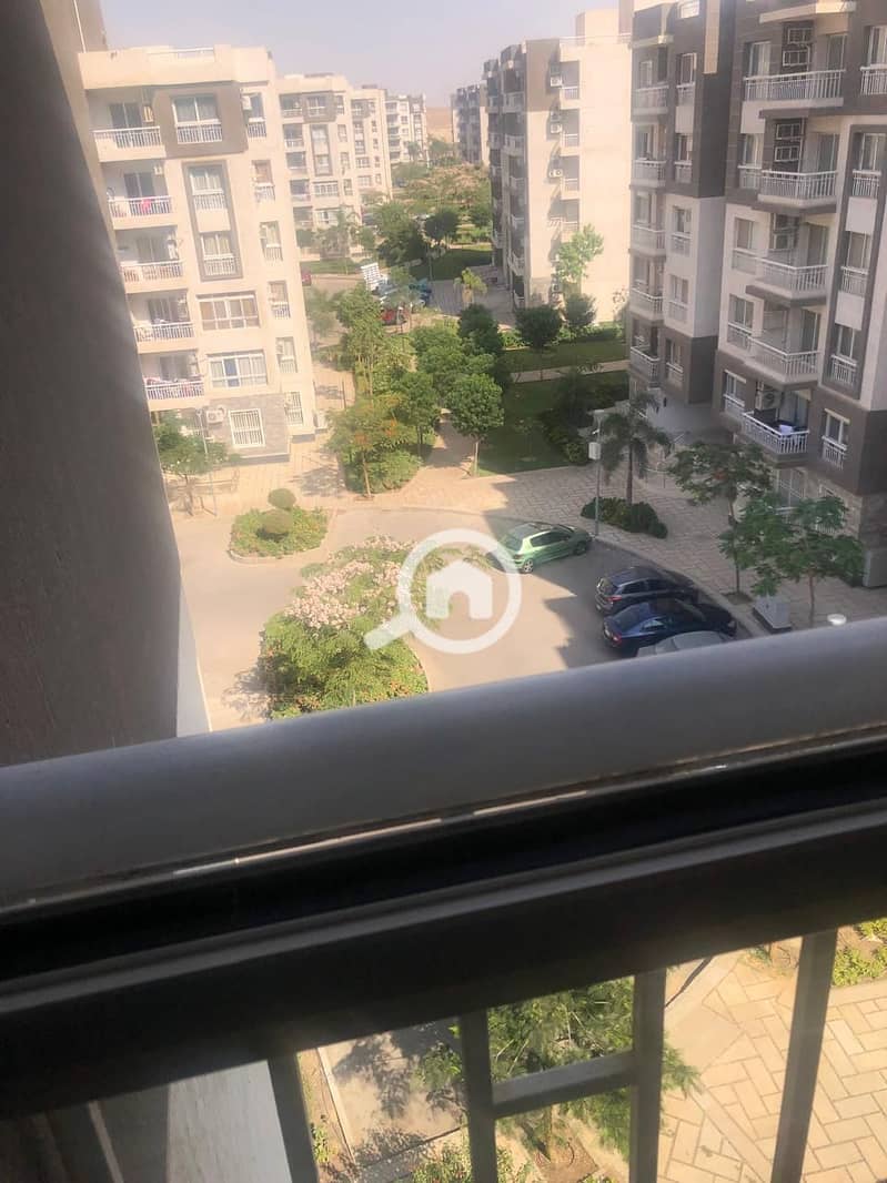 8 be8a7911-cca8-4e74-914f-cced1308605b. jpg