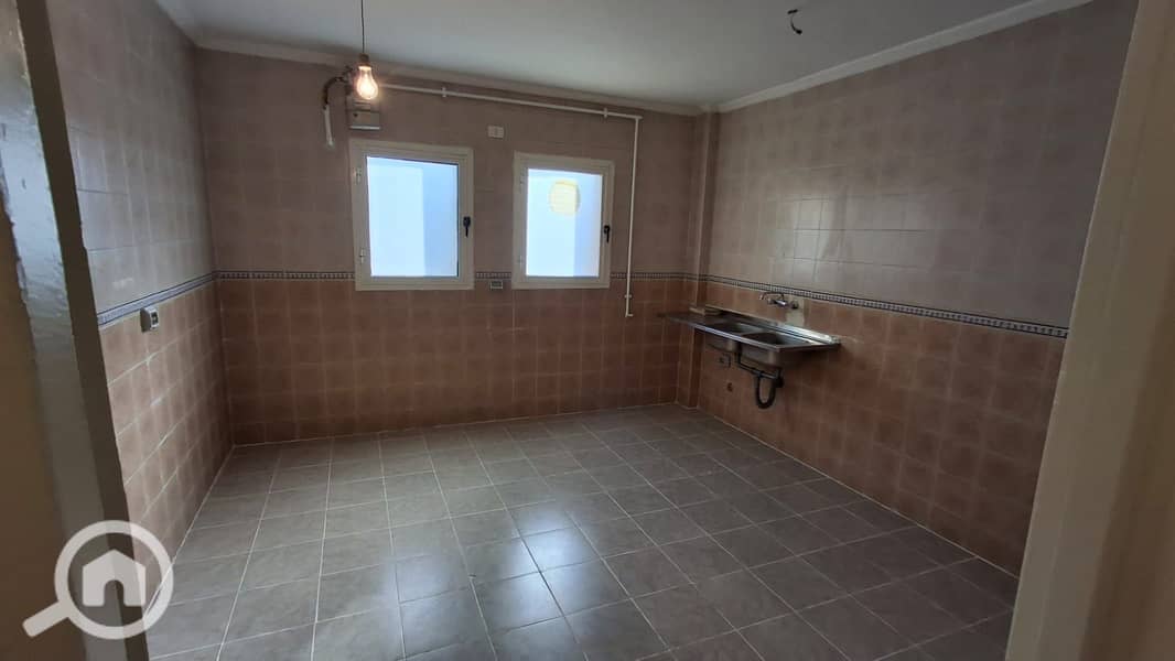 8 a1a154cd-197d-4e4b-9f61-1504ce8d864c. jpg