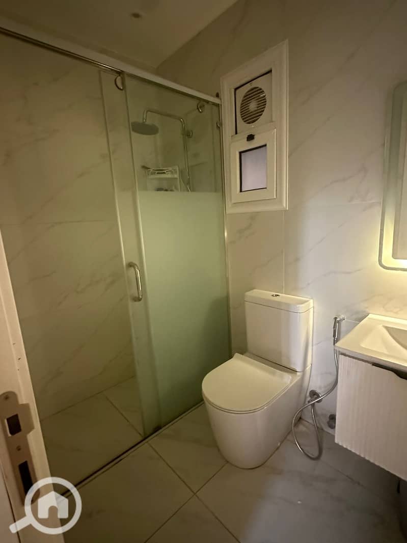 3 WhatsApp Image 2025-12-21 at 1.44. 46 PM (1). jpeg