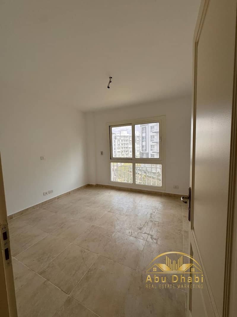 2 6338799b-5a27-4b9d-ad40-14f795d1ec36. jpg