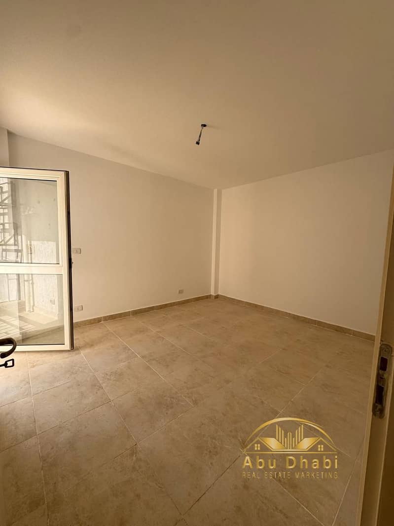 3 612f00ea-aa84-4b76-a4f7-22ea1428bfee. jpg