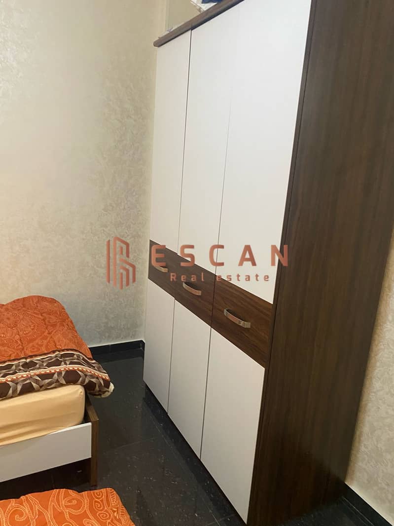 8 8e89ecb9-cf82-468f-8ab7-7514e6fbb00c. jpg