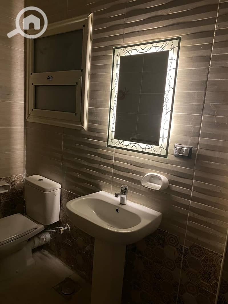 15 d6fe2655-1110-46c4-81bc-7dad3987190b. jpeg