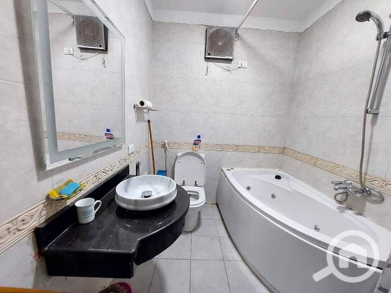 9 95cd5205-877e-455b-b8fb-5bafecee9372. jpeg