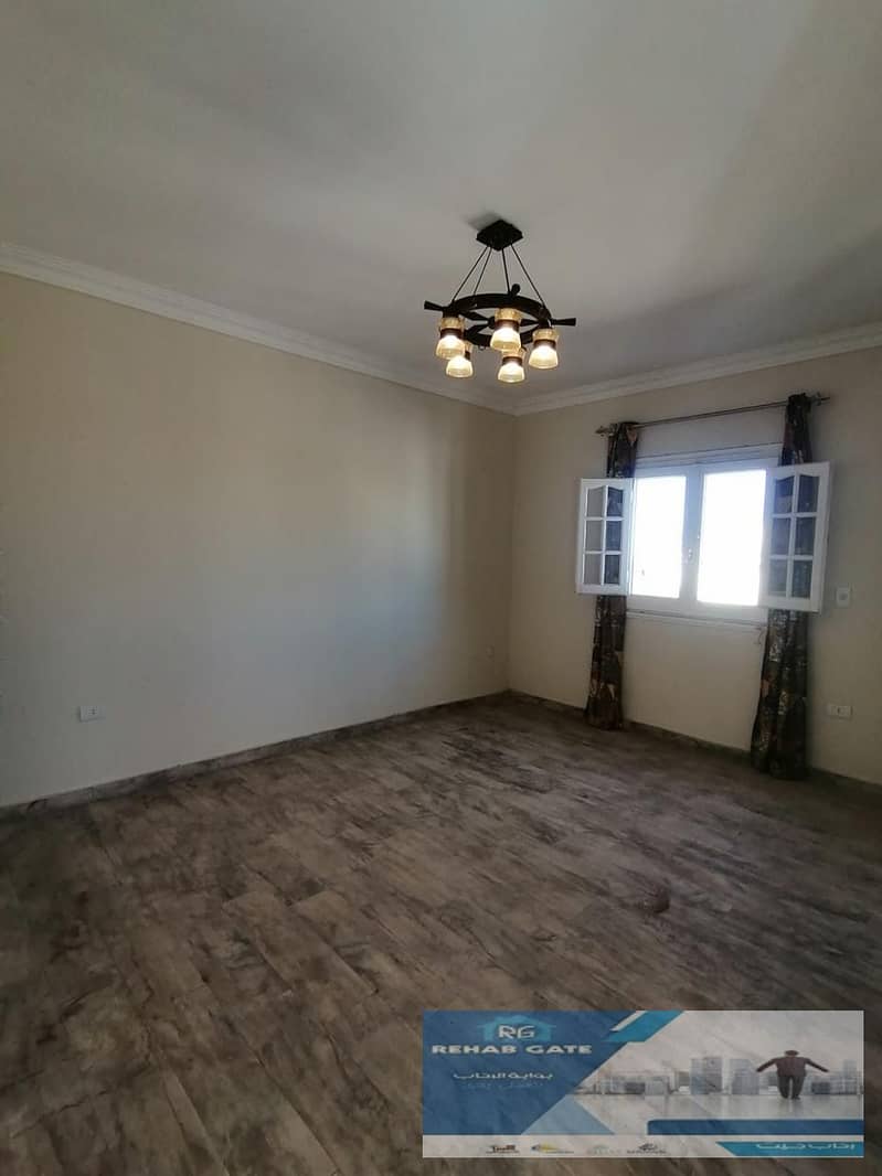 10 d2b0c354-8614-42c1-bf10-e04573c3b5ef. jpg