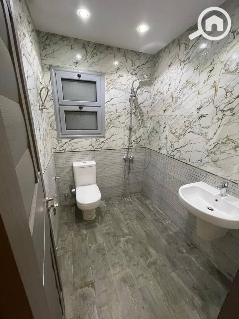 8 WhatsApp Image 2026-01-04 at 16.22. 53 (1). jpeg