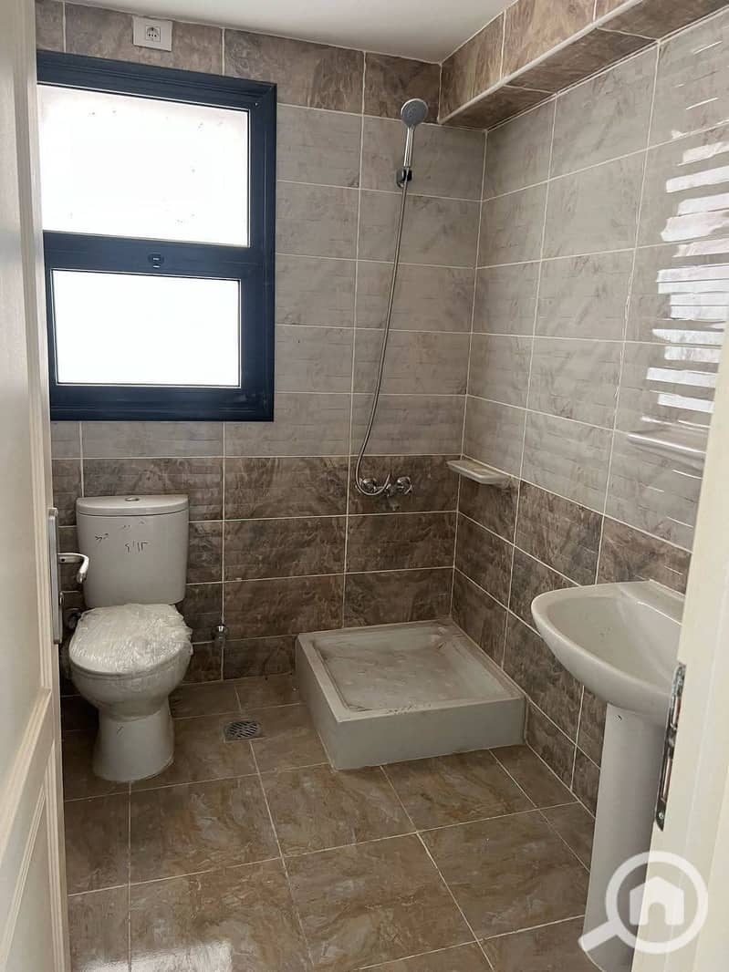 3 607c65ea-64e4-4ed9-ad9a-26b88d9a30b4. jpg