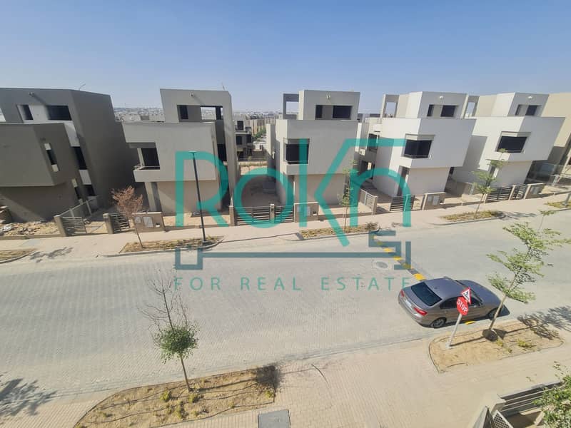 13 imgi_158_692f08ce7ce53_1764690126. jpg