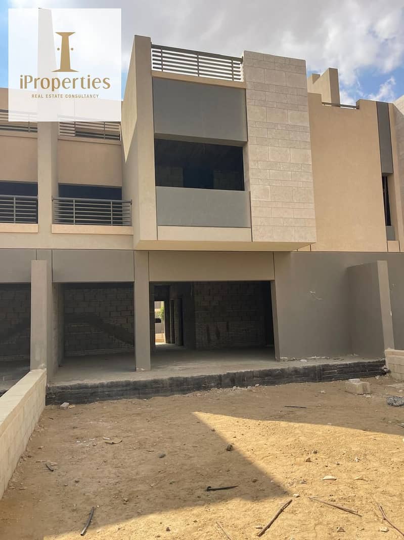 13 566230854_800238756103938_7453025282773345395_n. jpg