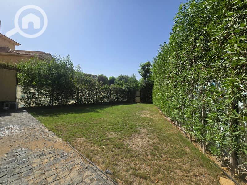 7 9036cd97-1065-4515-97d1-c04746732ee9. jpeg