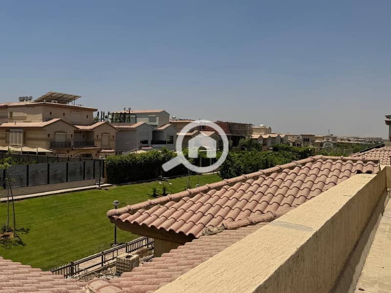 8 611630719_122154143588940036_723299231118129826_n (1). jpg