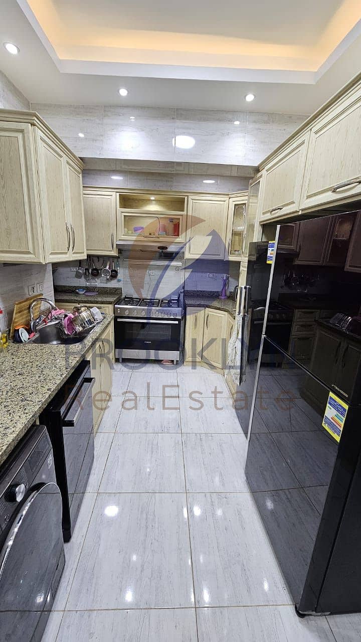 6 31284101-2ee9-4e3b-b6d9-d27bd006dc23. jpeg