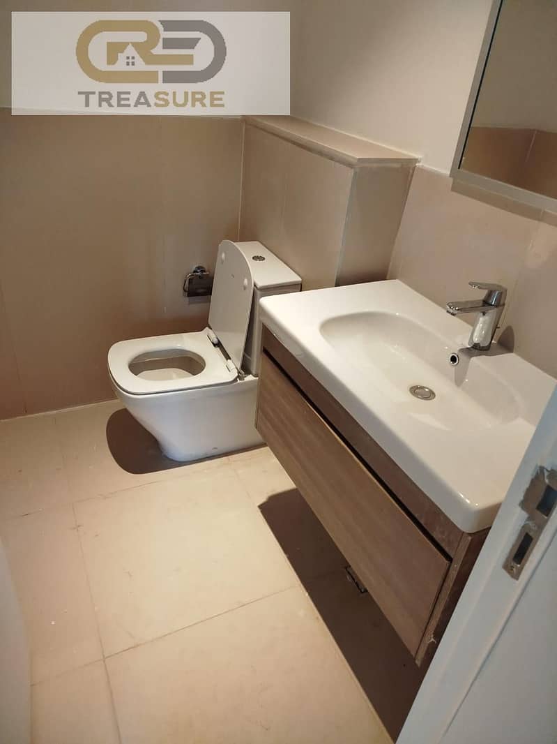 6 WhatsApp Image 2026-01-05 at 12.16. 14 PM (2). jpeg