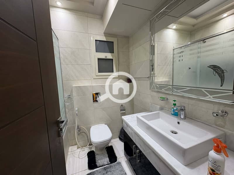 21 3ed83760-ccd4-4b7e-950b-c6a30b332616. jpg