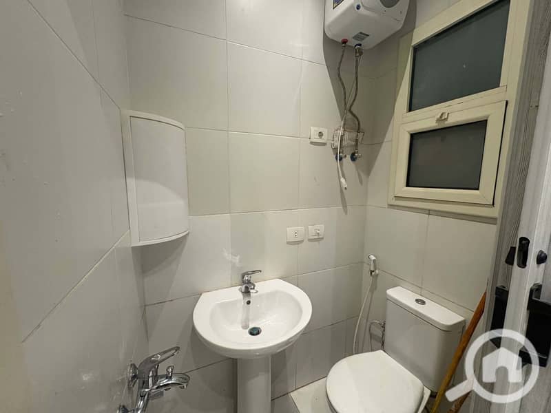 25 e67e49b5-55a4-4716-ae56-b8588e7fede0. jpg