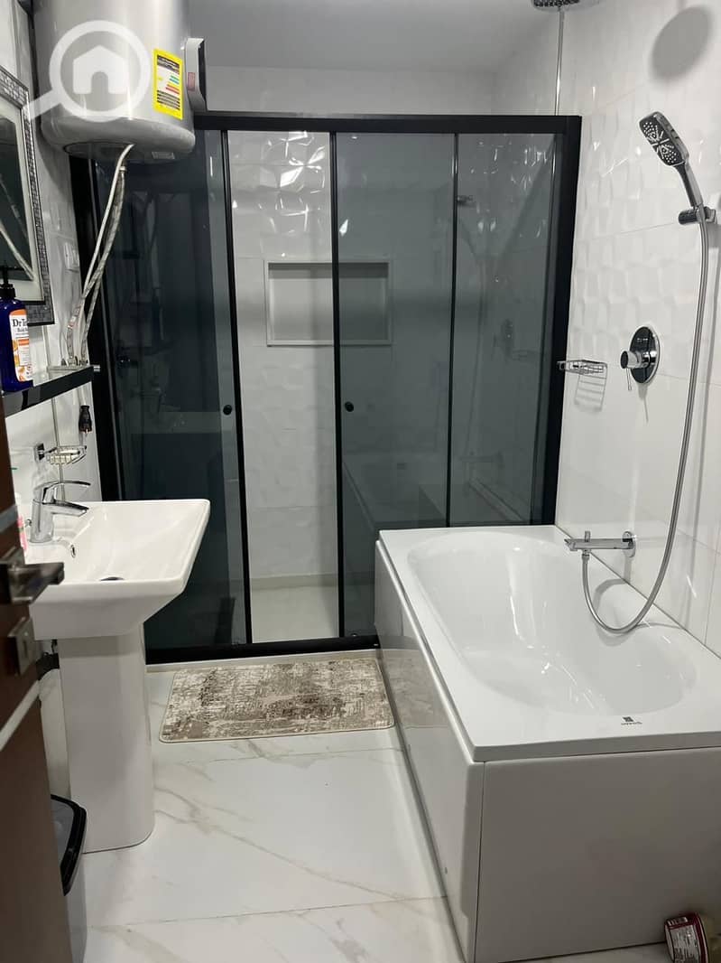 6 7602ce0e-fe67-4257-a73a-82977cfd1b63. jpg