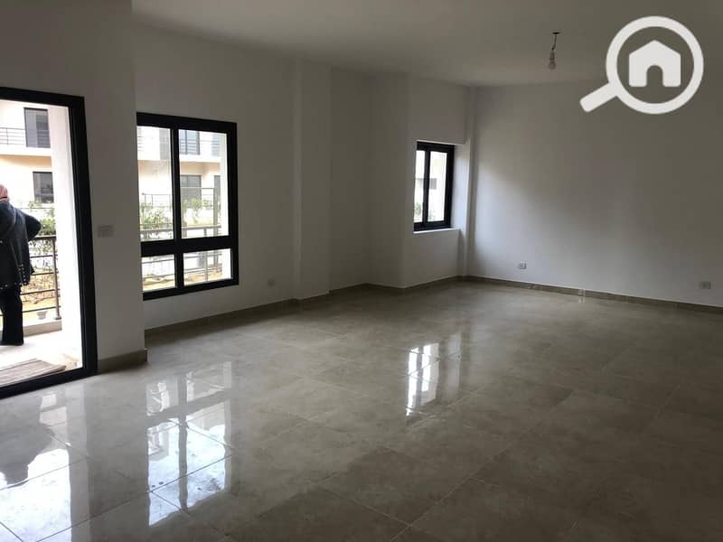 2 19ffea36-4fae-4c21-bd8b-80d3984bc4e0. jpeg