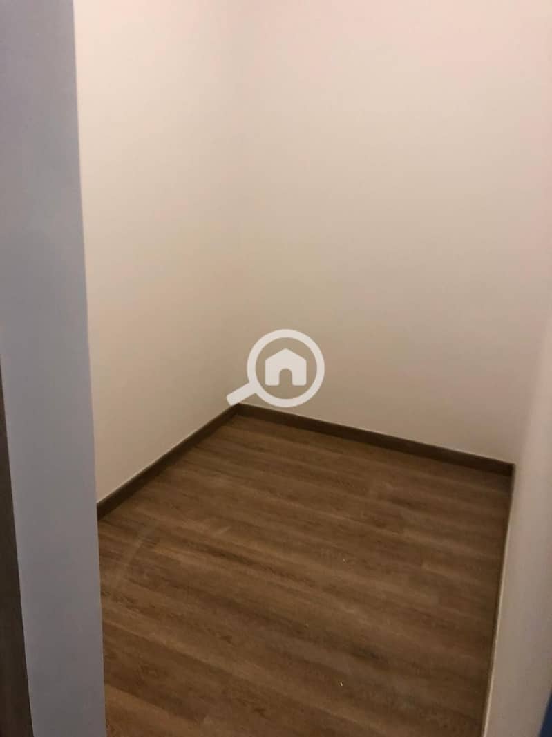 6 d70ee07b-51c6-439e-978d-6263a10fc92e. jpeg