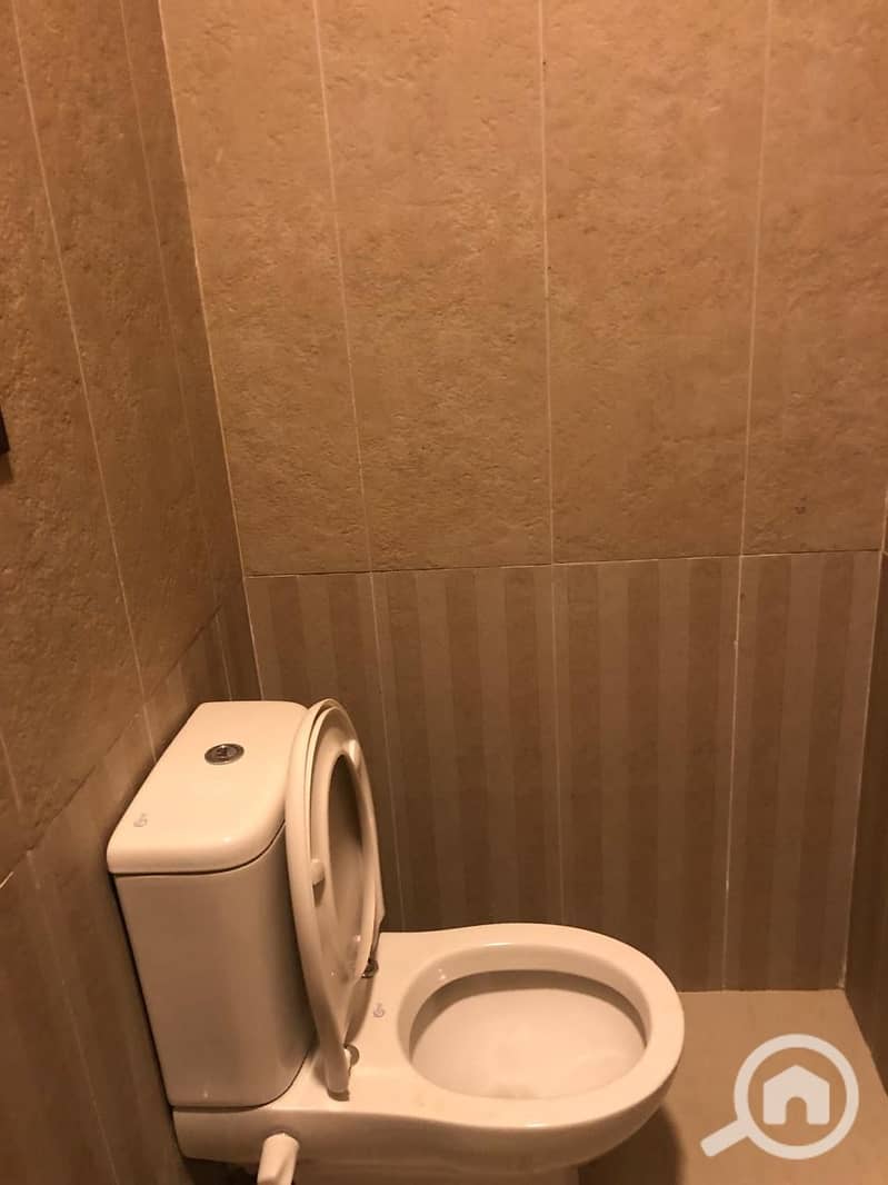 10 d5248cc7-8422-49c8-a22b-a38784e4a820. jpeg