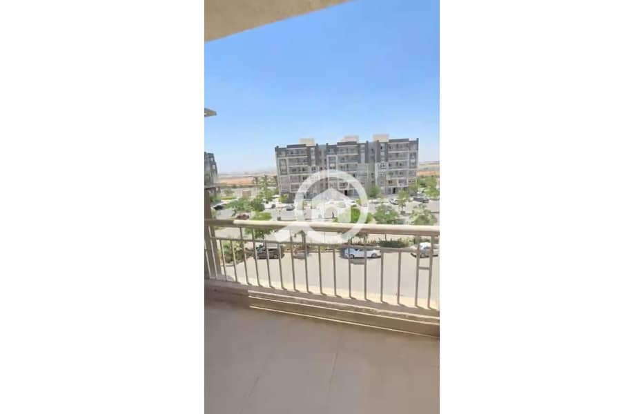 5 a7f3c5f8-df0a-4a2e-905f-494815726736. jpg