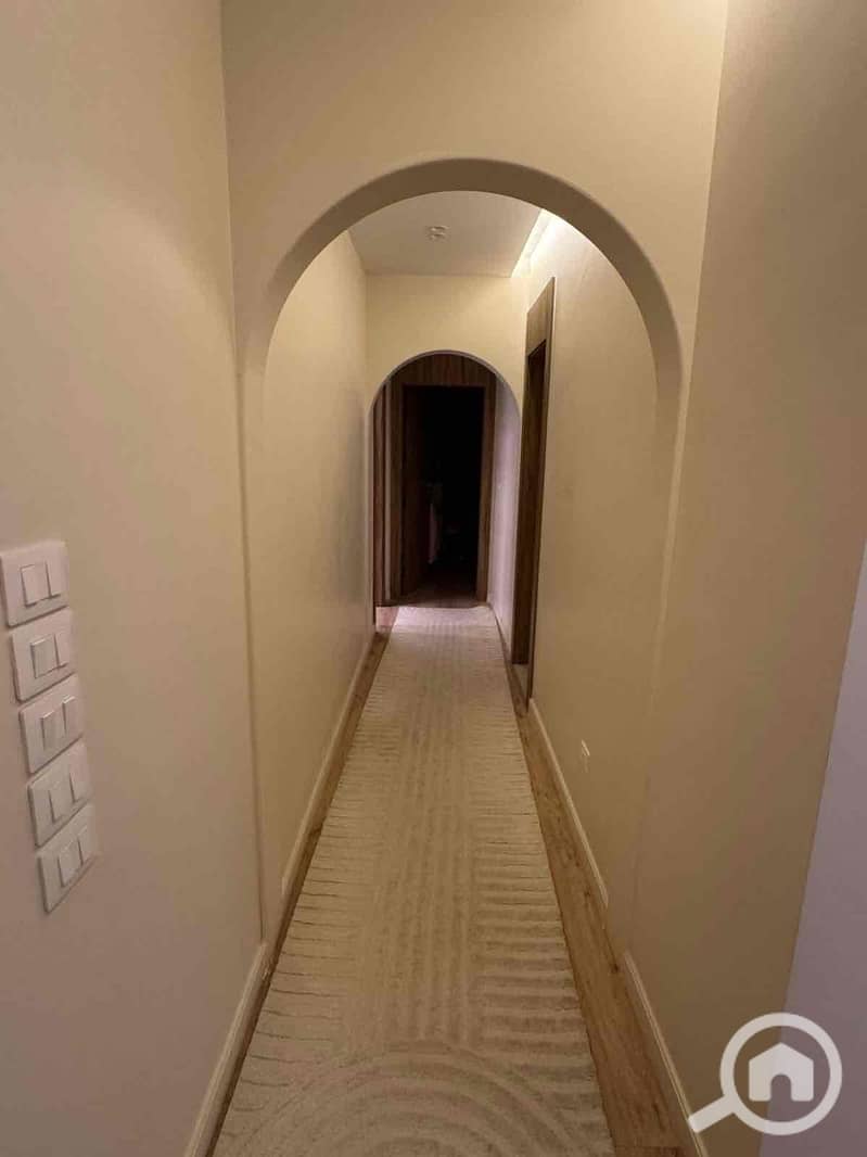 6 25e79ef5-05aa-4d27-b489-0eeae910d48f. jpg