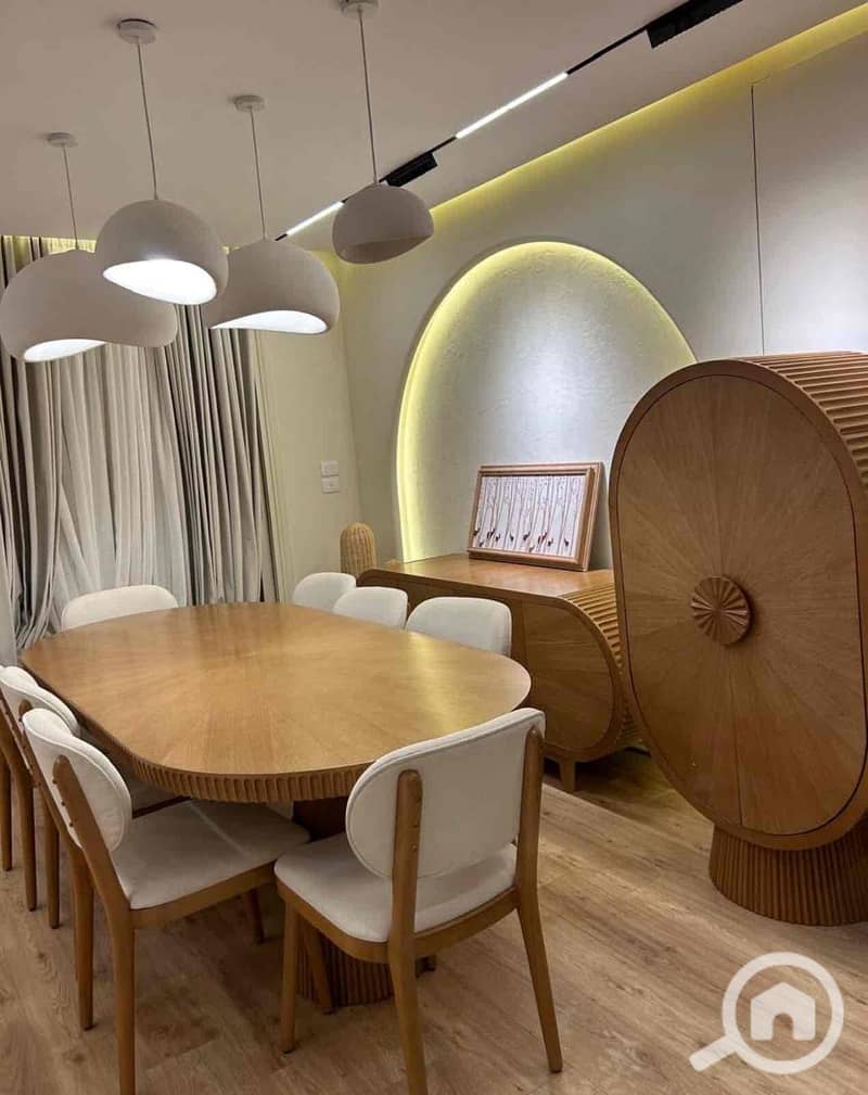 11 7fb8e439-c688-4f24-9a98-e9b61b7ecfe6. jpg