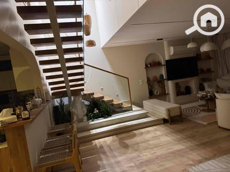 13 1cbb642f-f2e0-4464-9b3e-60e02b4b87e6. jpg