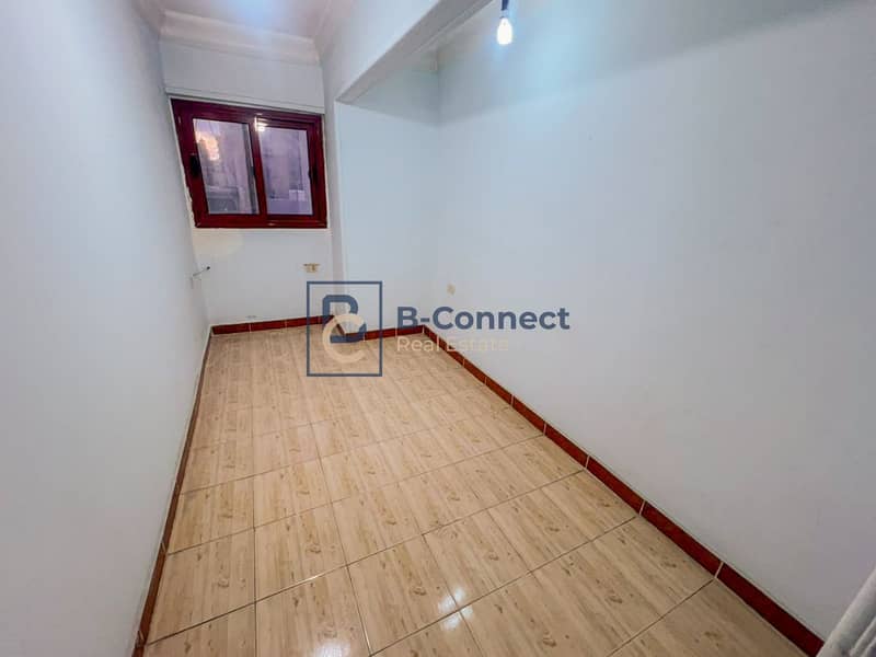 5 WhatsApp Image 2026-01-01 at 8.03. 40 PM (3). jpg