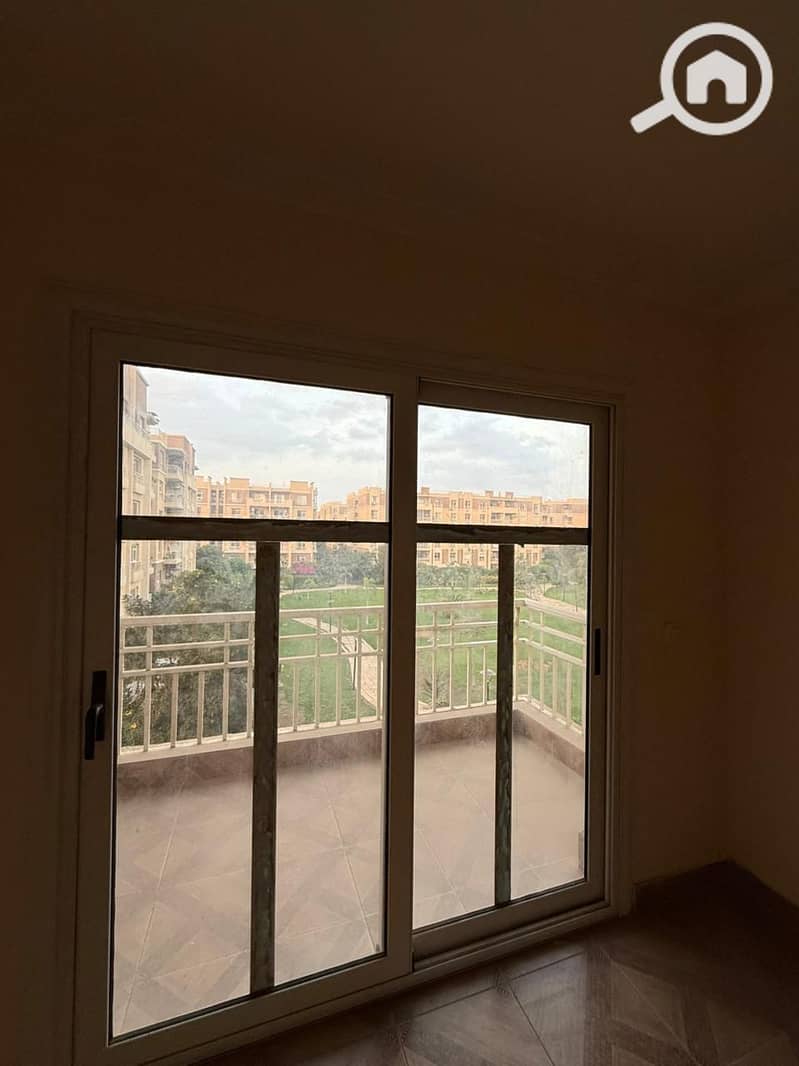 2 256103f6-e9cd-42f8-8d65-50e35d9f378b. jpeg